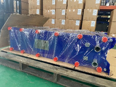 小溫差水水板式換熱器順利發(fā)貨成功！